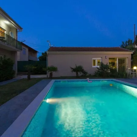 Holiday home Pjacal Ii Mit Privatem Pool In Pula